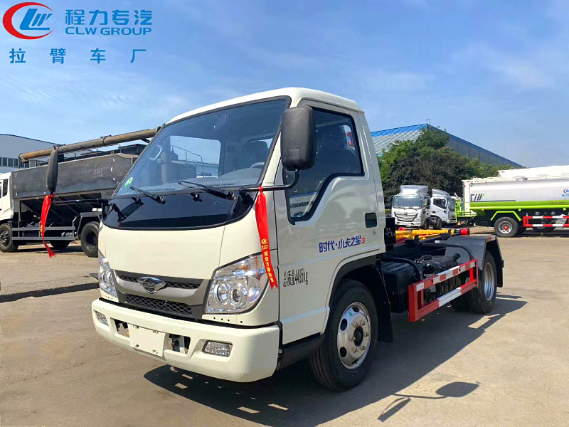 4方勾臂垃圾车（福田小卡3）