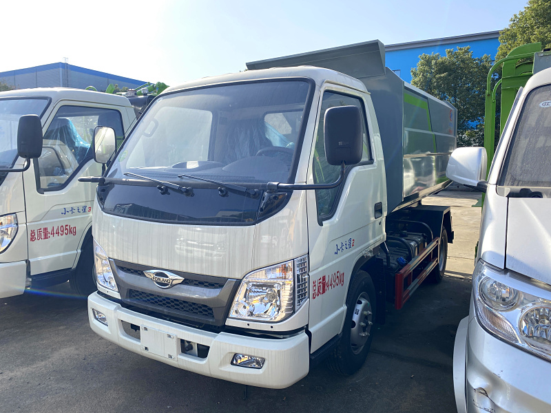 5方福田小卡2挂桶垃圾车