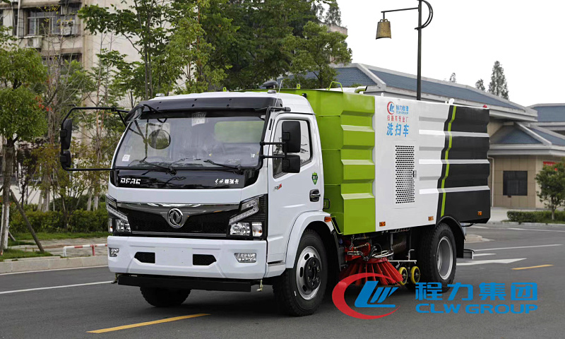 东风大多利卡9方洗扫车